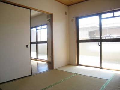 Living and room. Happy Japanese-style room to take a nap for children