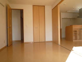 Living and room. 6 Pledge of Western-style