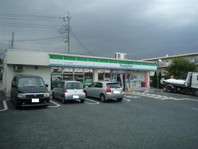 Convenience store. Family Mart (convenience store) to 400m