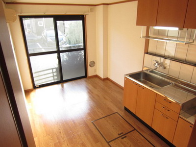 Kitchen. Facing south! Balcony side parking! Sunny