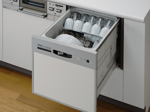 Kitchen.  [Dishwasher] Hygienic in high-temperature cleaning. Water-saving can also be compared to hand washing.  ※ Same specifications