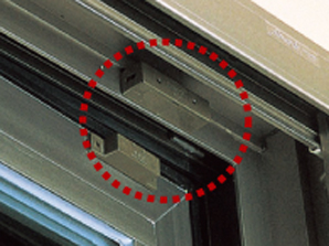 Security.  [Security sensors] 1st floor ・ Installing a security sensor on the second floor (part) balcony surface. Abnormal time will be automatically reported to the security company through a management company with alarm.  ※ Same specifications