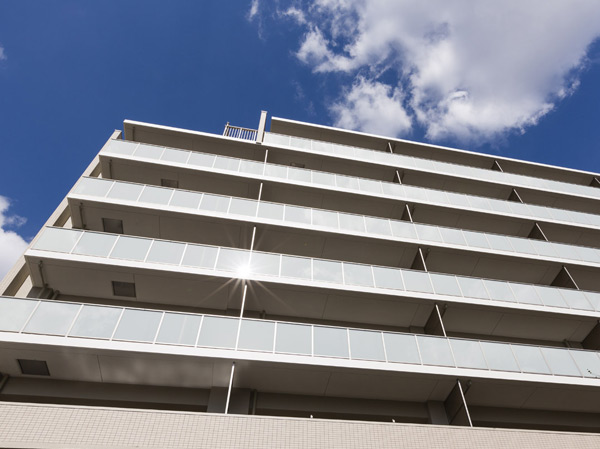 Shared facilities.  [Building appearance] Building of sophisticated form is completed.