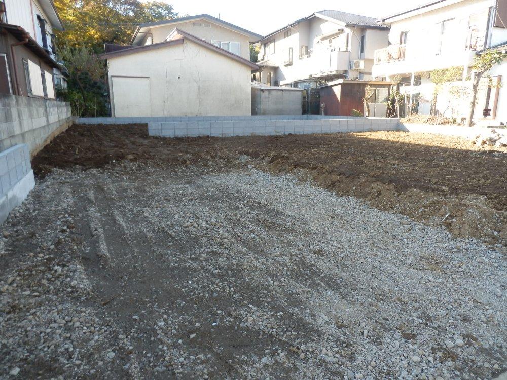 Local appearance photo. Local (11 May 2013) Shooting