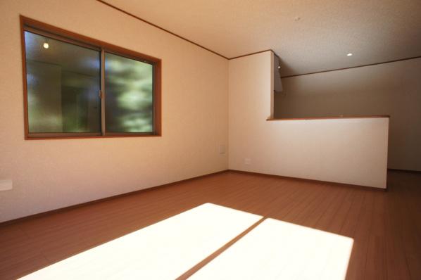 Living. Conversation of your family is lively, Open-minded LDK Indoor (11 May 2013) Shooting Building 2