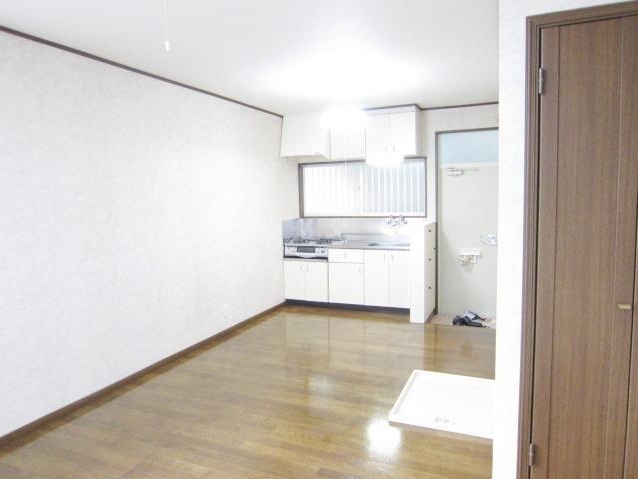 Living and room. There is a feeling of freedom