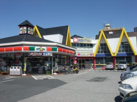 Convenience store. thanks ・ 185m to book off (convenience store)