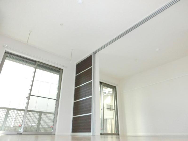 Other. Either use close the door, Or Akehanashi to use ・  ・  ・