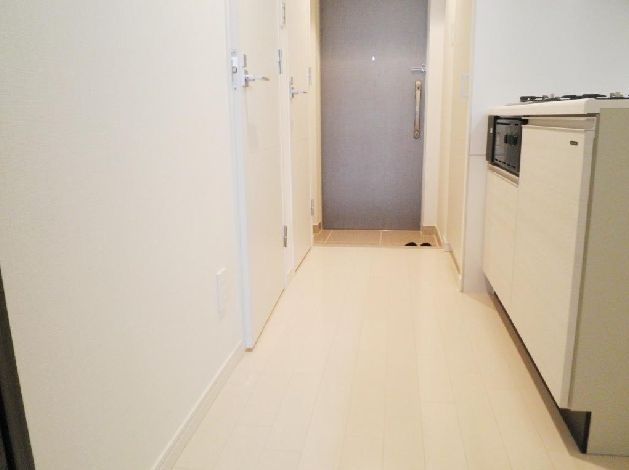 Receipt. Clean and full of a feeling of the room in which the white tones