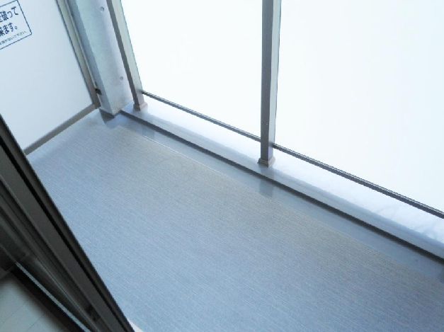 Balcony. South-facing balcony