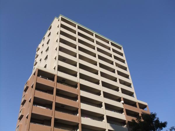 Local appearance photo. Patio Building appearance 2013 / 11 shooting