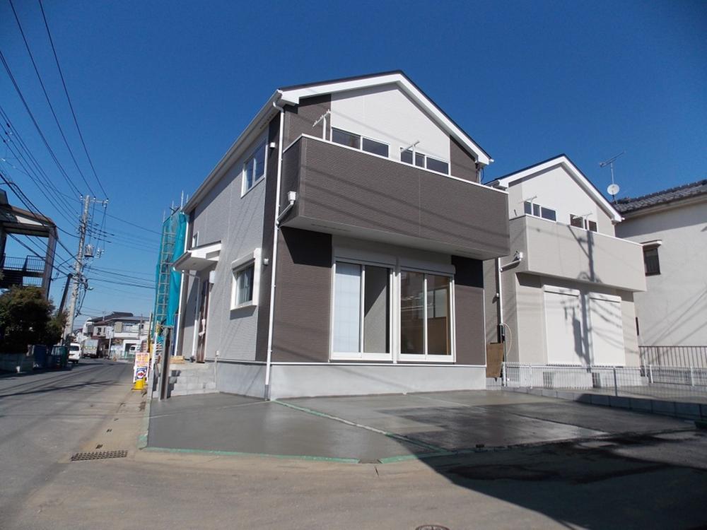 Local photos, including front road