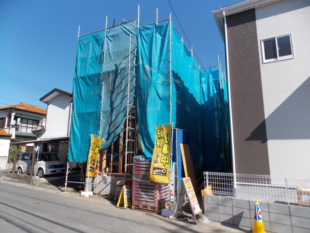 Local appearance photo. Building 3