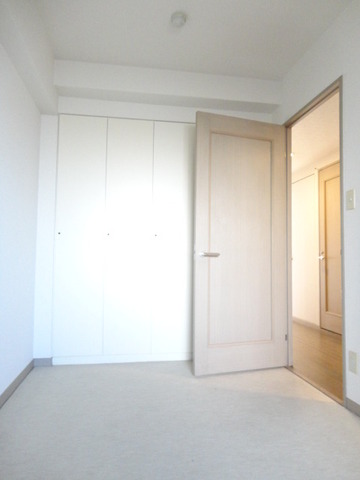 Other room space. Western-style about 4.6 Pledge