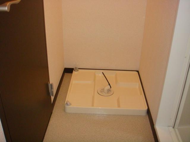 Other Equipment. Indoor Laundry Storage