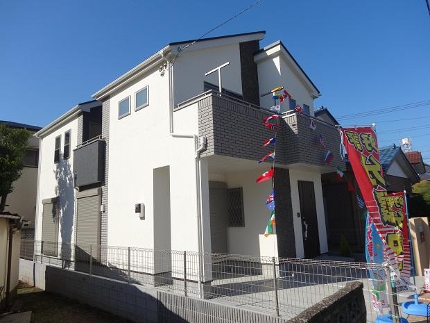 Local appearance photo. Local (11 May 2013) Shooting