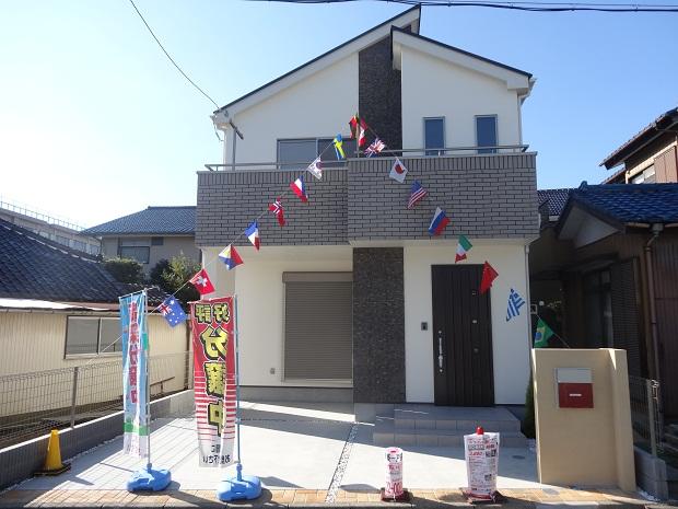 Local appearance photo. Local (11 May 2013) Shooting