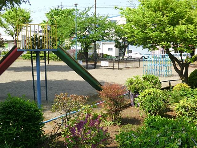 park. 150m to Maekawa fourth park