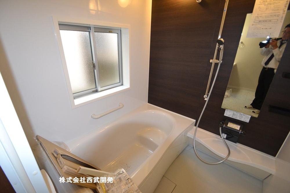 Bathroom. Indoor (10 May 2013) Shooting