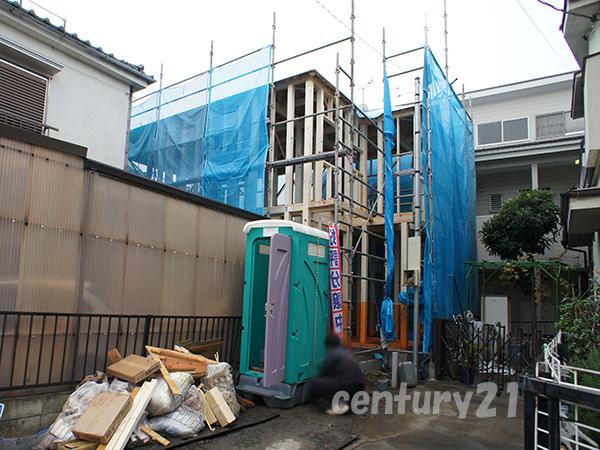 Local appearance photo. Local (11 May 2013) Shooting