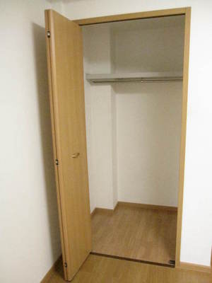 Receipt. Because storage is plenty, The room is likely to use To spacious