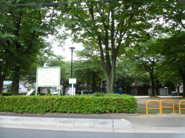 park. 160m until Nishikawaguchi 4-chome Park (park)