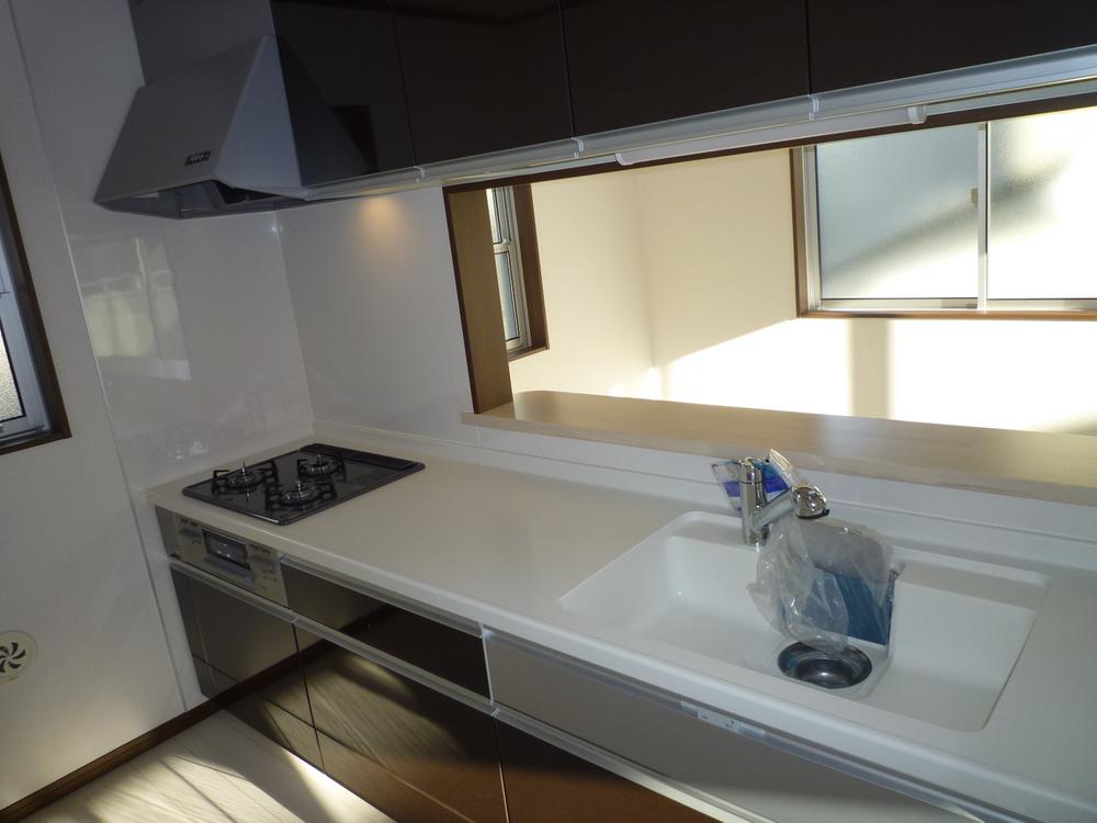 Kitchen. Indoor (12 May 2013) Shooting