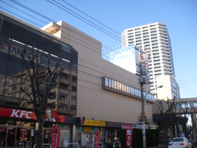 Shopping centre. Miel Kawaguchi until the (shopping center) 480m