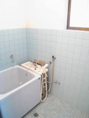 Bath. Add-fired with (balance kettle) City Gas