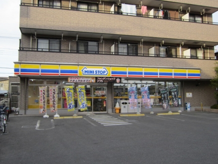 Convenience store. MINISTOP Kawaguchi Nakaaoki store up (convenience store) 180m