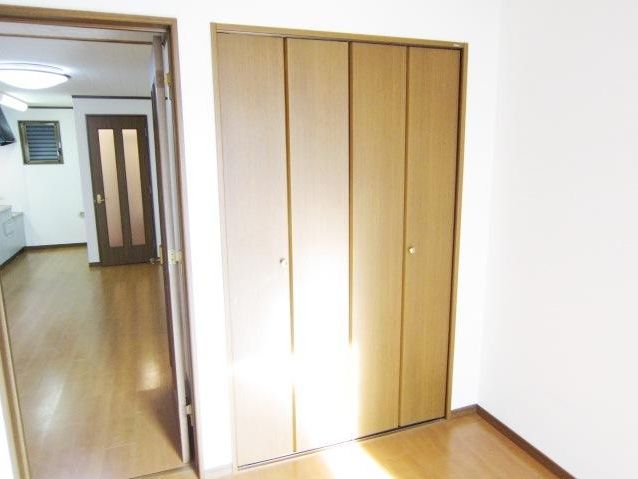 Receipt. Floor plan of the storage enhancement. 