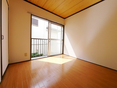 Other room space. room