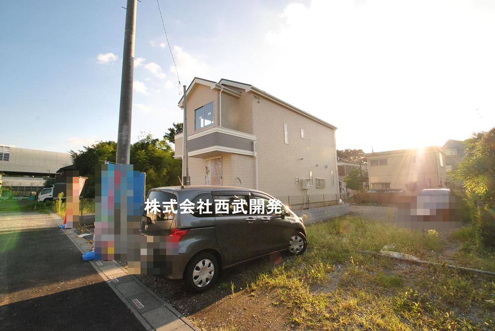 Local photos, including front road. Local (September 2013) Shooting