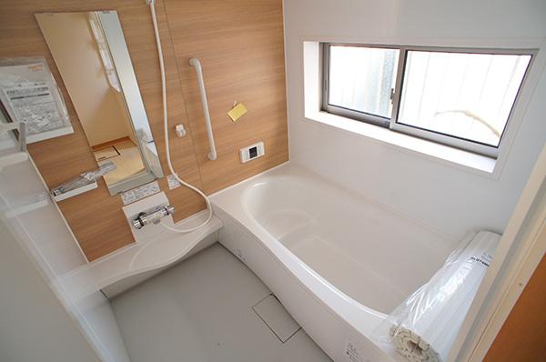 Bathroom. Indoor (11 May 2013) Shooting 1 Building