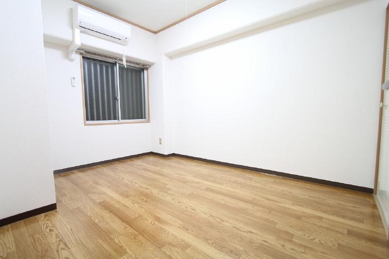 Other room space. It comes with air conditioning (leaving product) in the living room