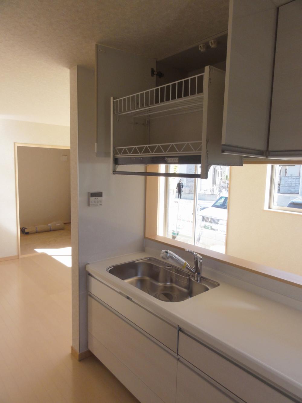 Kitchen. Indoor (11 May 2013) Shooting With lift down Wall