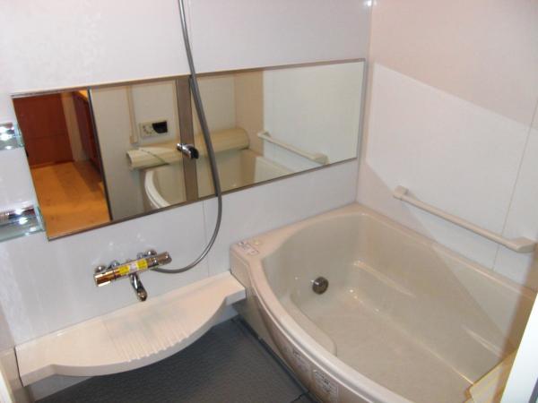 Bathroom. With bathroom dryer