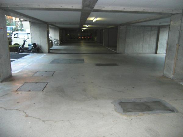 Parking lot