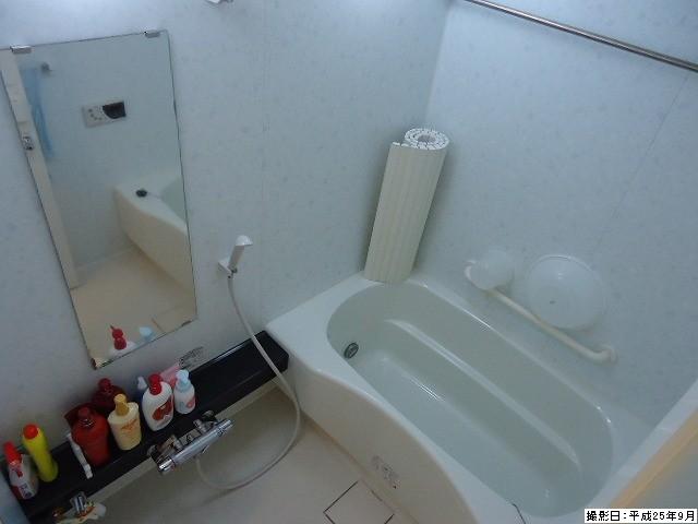 Bathroom. Indoor (September 2013) Shooting