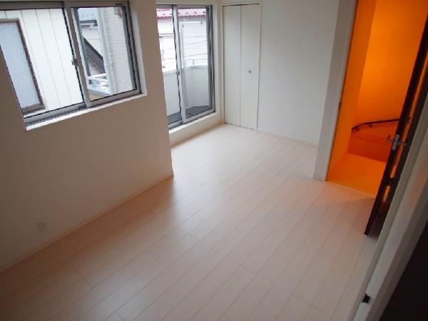 Non-living room. Introspection of natural atmosphere