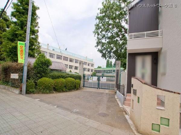 Primary school. 390m until Kawaguchi Municipal Angyo Elementary School