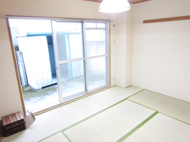 Living and room. A separate room on the ground floor of a reference photograph