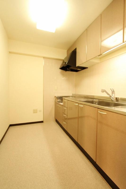 Kitchen. Along with the children is a spacious kitchen that can cook