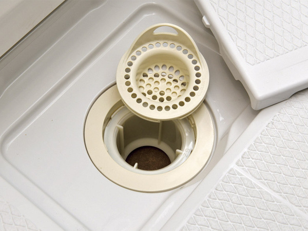 Bathing-wash room.  [Easy discarded hair catcher] It is naturally discarded unity comfortably in the hair, which flows through the drainage ditch drainage of momentum, It has adopted the easy discarded hair catcher. (Same specifications)