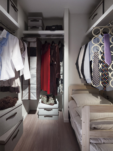 Interior.  [Walk-in closet] The master bedroom, which is husband and wife spend the, And has an easy-to-use walk-in closet. (Model Room D type ・ Model room plan ※ Some including paid option)