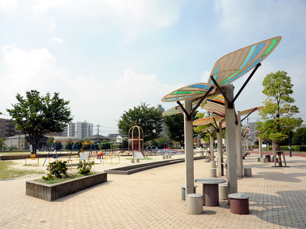 Surrounding environment. Asahi Central Park (about 800m ・ A 10-minute walk)