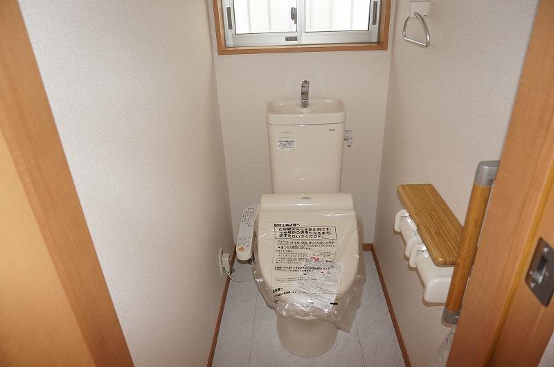 Model house photo. Example of construction