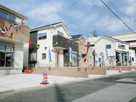 Local appearance photo. Local (11 May 2013) Shooting