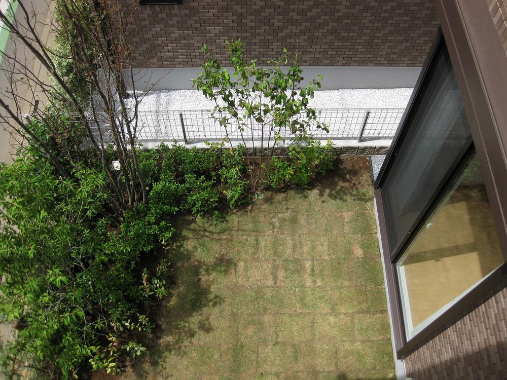 Garden.  ・ Home garden fun garden.  ・ 5 Building (July 2013) Shooting