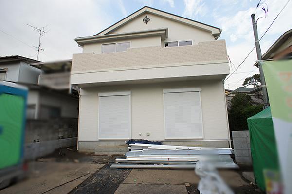 Local appearance photo. Local (11 May 2013) Shooting